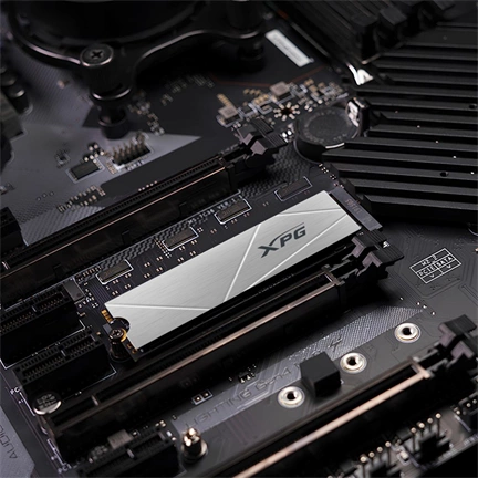 ADATA XPG Gammix S60 PCIe Gen4 x4 M.2 2280 2TB