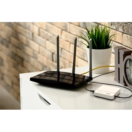APC Back-UPS Connect 12Vdc 36W, lithium-ion, mini network ups to protect internet routers, IP cameras and more