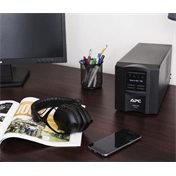 APC Smart UPS 750VA LCD with SmartConnect