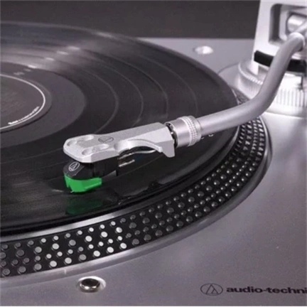 AUDIO TECHNIKA AT-LP120XBTUSBBK (USB, BT, Analog) direkt hajtású lemezjátszó