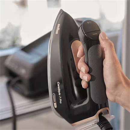 BRAUN IS286BK CareStyle 7 Pro Gőzállomásos vasaló, 190g/perc, 2700W, Fekete