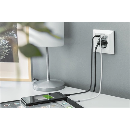 DIGITUS DA-70615 1x USB Type-C 1x Type-A 250V schuko süllyesztett fali aljzat