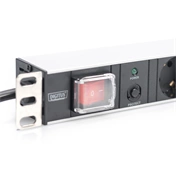 DIGITUS DN-95403 19" 1U PDU 250V 16A 7xCEE7/3 aljzat CEE7/7 csatlakozó kapcsolóval 2M elosztósor