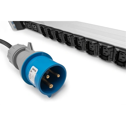 DIGITUS DN-95451 0U PDU függőleges 250V 32A 24xC13 4xC19 aljzat IEC 60309 ipari csatlakozó 3M elosztósor
