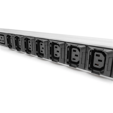 DIGITUS DN-95452  0U PDU függőleges 3 fázisú 250V 16A 24xC13 3xC19 aljzat IEC 60309 ipari csatlakozó 3M elosztósor