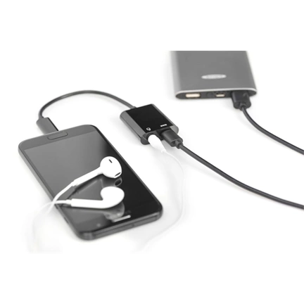 DIGITUS USB Type-C + 3,5 mm-es sztereó Adapter 0,2m