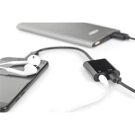 DIGITUS USB Type-C + 3,5 mm-es sztereó Adapter 0,2m
