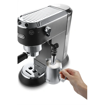 DeLonghi DEDICA style EC685BK eszpresszó kávéfőző