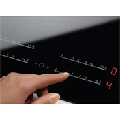 Electrolux EHF6547FXK beépíthető kerámia főzőlap bővíthető főzőzónával