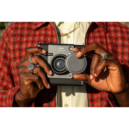 Fujifilm Instax Wide EVO fekete Instant Kamera 
