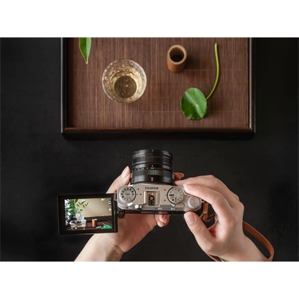 FUJIFILM X-M5 +  XC15-45mm F3.5-5.6 OIS PIZ objektív kit ezüst