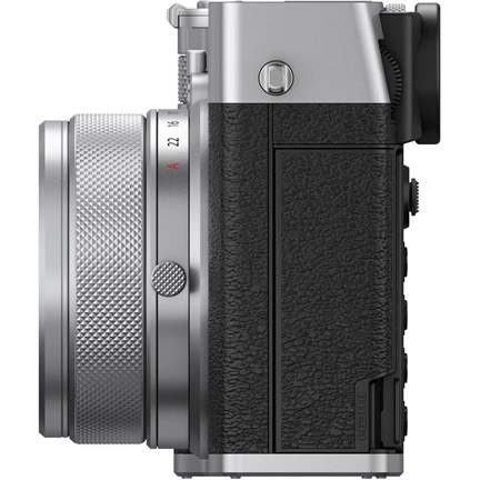 Fujifilm GFX100RF középformátumú fényképezőgép ezüst
