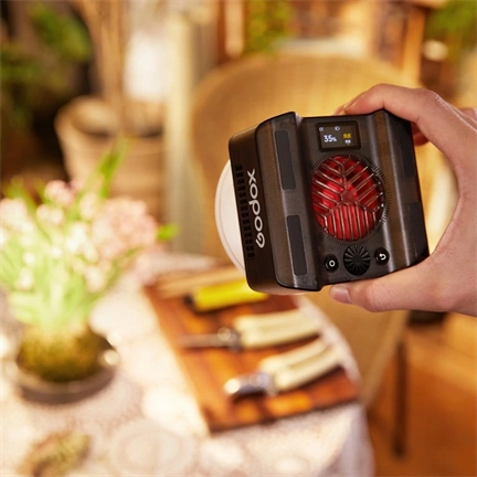 Godox ML40R RGB LED videólámpa