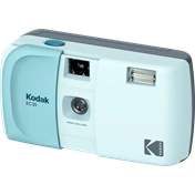 Kodak EC35 filmes fényképezőgép – Powder Blue + Kodak Ultra Max 24 kockás film