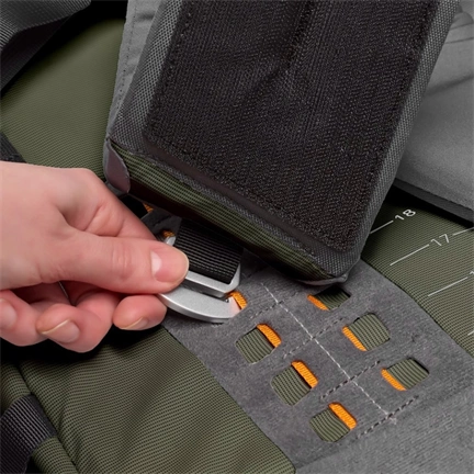 Lowepro PhotoSport Hátizsák PRO 55L AW IV (S-M), sötétzöld