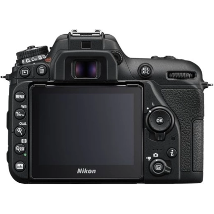 NIKON D7500 + AF-S DX Nikkor 35mm tükörreflexes fényképezőgép Kit