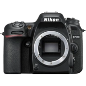 NIKON D7500 + AF-S DX Nikkor 35mm tükörreflexes fényképezőgép Kit