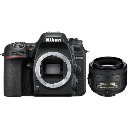 NIKON D7500 + AF-S DX Nikkor 35mm tükörreflexes fényképezőgép Kit