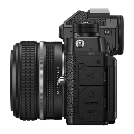 Nikon Z f + Nikkor Z 40mm f/2 SE MILC fényképezőgép KIT
