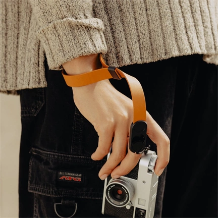 PEAK DESIGN Cuff Bőr - Borostyán