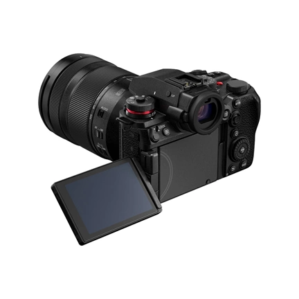Panasonic Lumix S1 II MILC fényképezőgép + S 24-105mm f/4 Macro objektív Kit Panasonic Lumix S1 II MILC fényképezőgép + S 24-105mm f/4 Macro objektív Kit
