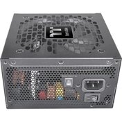 Thermaltake Toughpower GT 850W tápegység - 80 Plus Gold, teljesen moduláris, ATX 3.1, PCIe 5.1, 12V-2x6