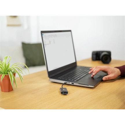 Trust 24136 Dalyx Fast USB-C Card Reader