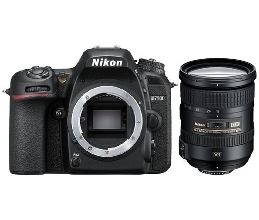 Nikon D7500 + 18-200 VR II Kit