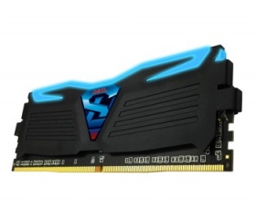 DDR4 64GB 3000MHz GeIL Super Luce Blu LED CL15 KI