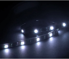 Akasa Vegas M mágneses LED fényszalag fehér